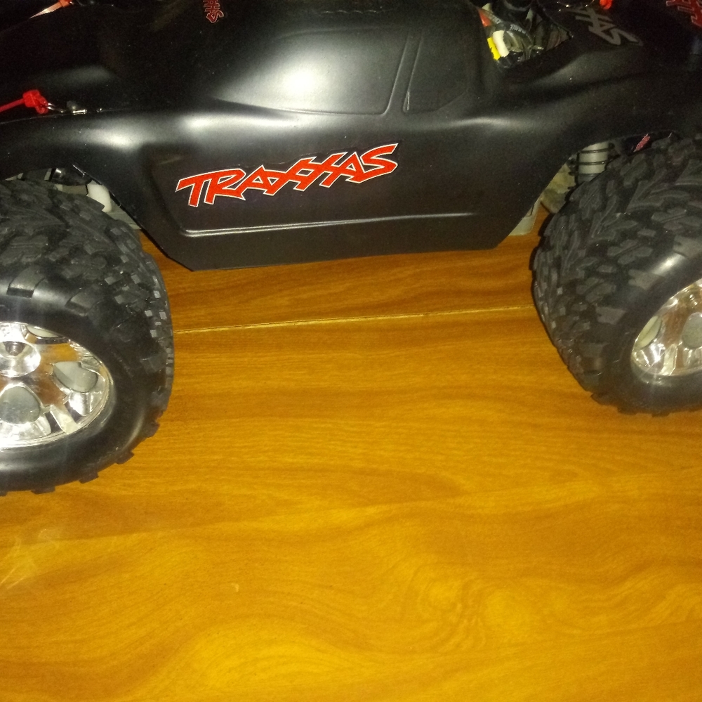 Rustler vxl - Picture 3 of 8